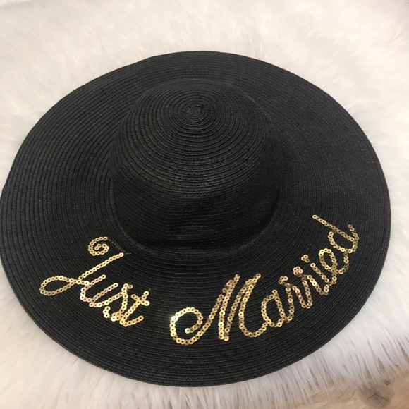 NWT Francesca’s Just Married black Floppy Beach hat - Picture 5 of 5